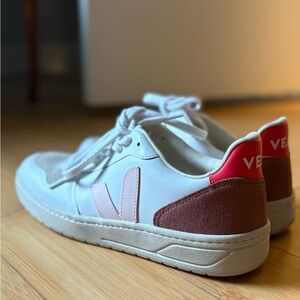 Veja Cream and White Sneakers